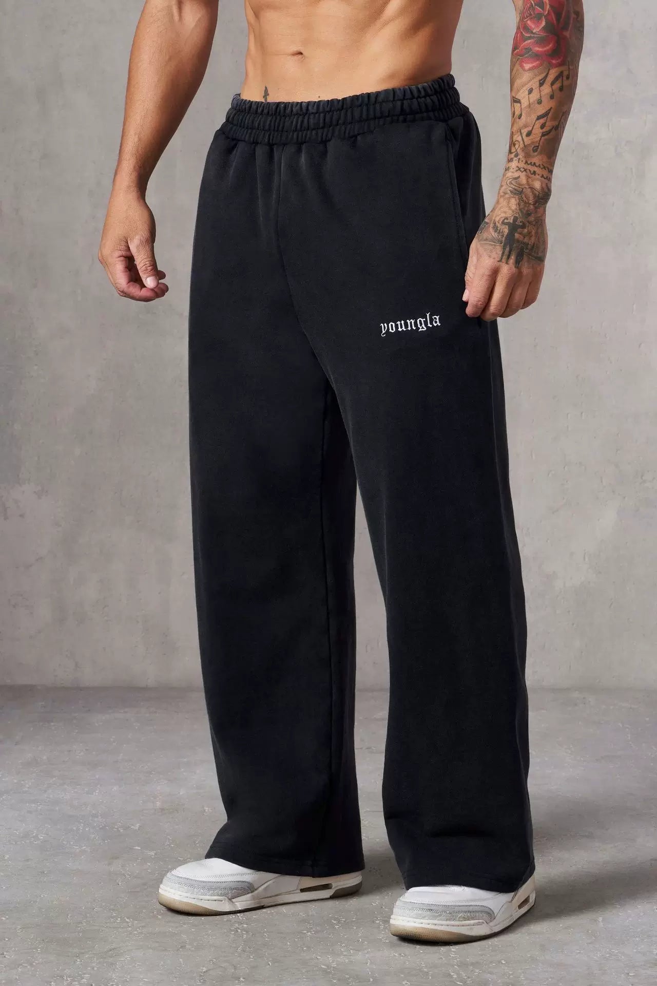 European and American fashion brand YOUNG LA men's straight leg sports pants, American jogging and fitness training embroidery casual long pants (1)