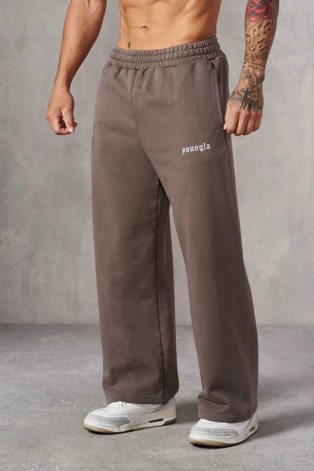 European and American fashion brand YOUNG LA men's straight leg sports pants, American jogging and fitness training embroidery casual long pants (1)