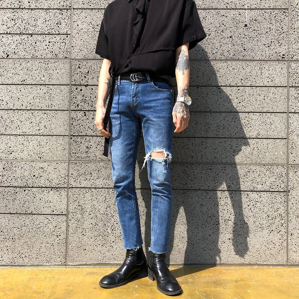 Stretched Ripped Jeans