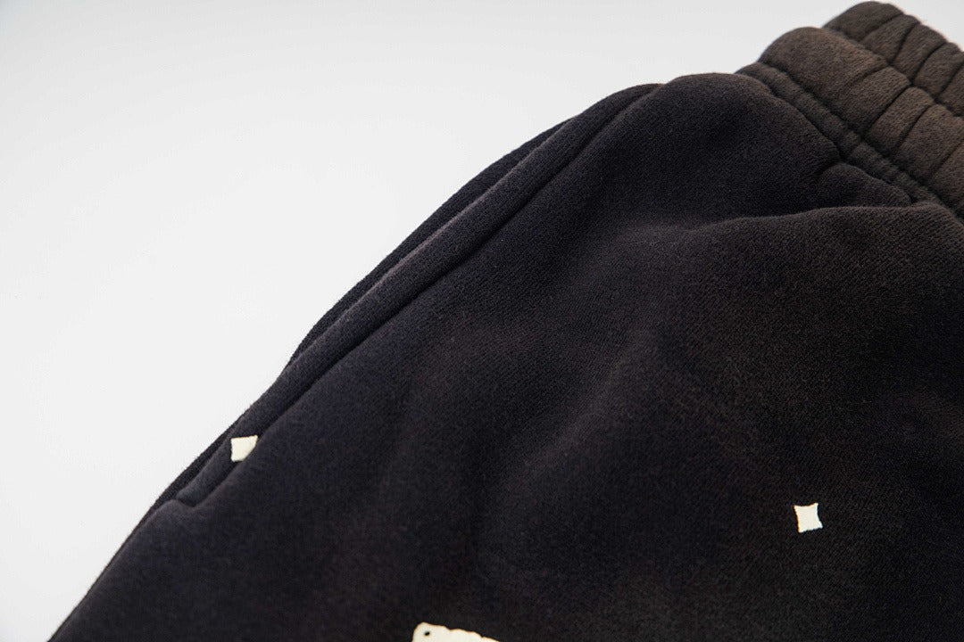 Hellstar Fleece Washed Graphic Sweatpants (Black)